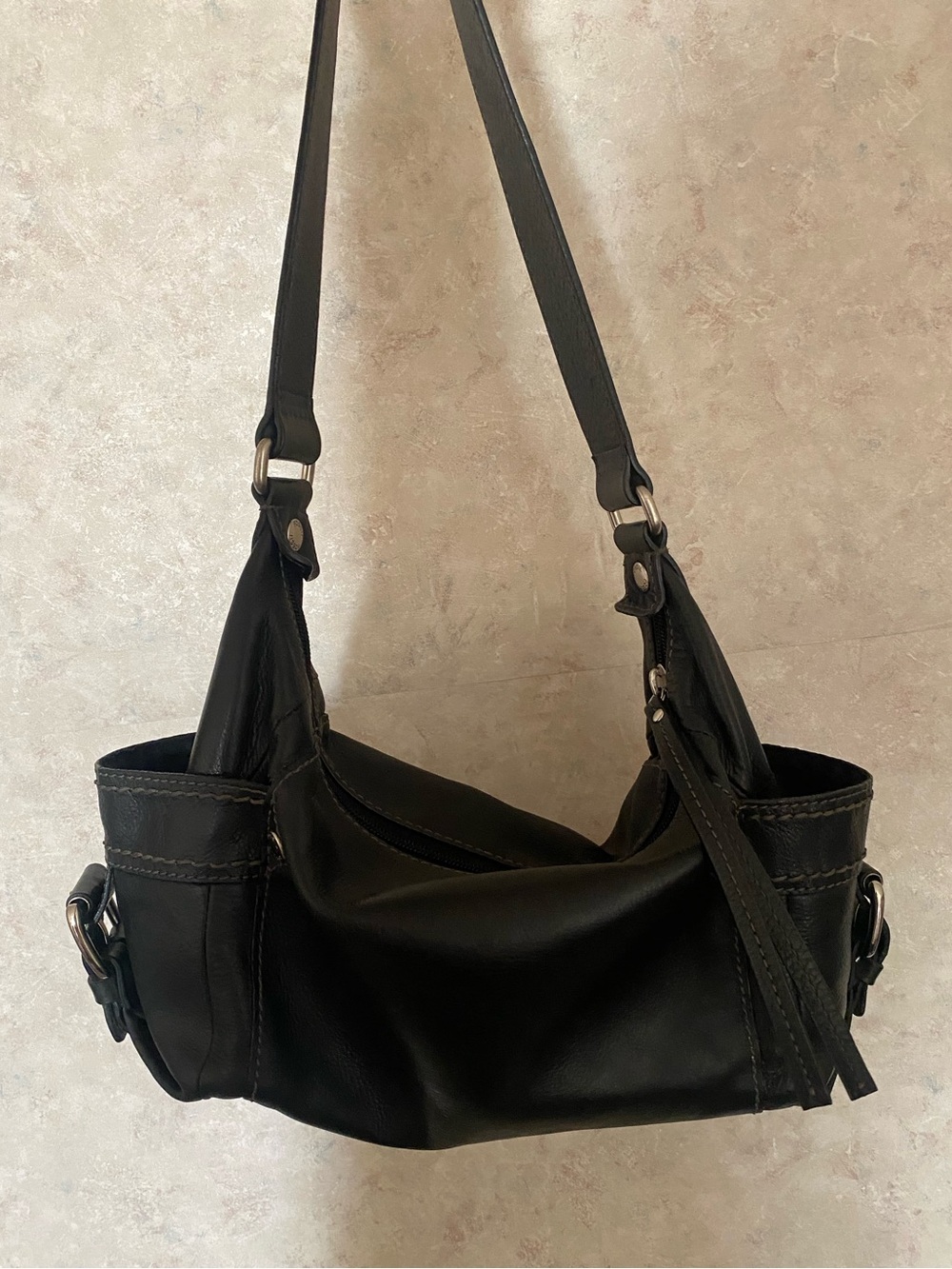 Fossil black leather y2k shoulder baguette bag